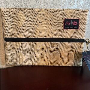NWT Makeup Junkie Medium Bag Tan Snake print